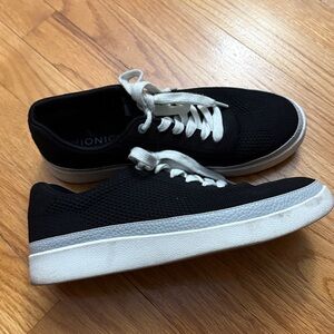 Black‎ Vionic Galia women’s shoes 9